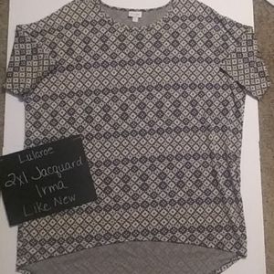 🤑 3 for $30🤑 2x Lularoe jacquard Irma...like new